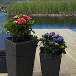 בית נופש Summer Place By The River Mjondalen